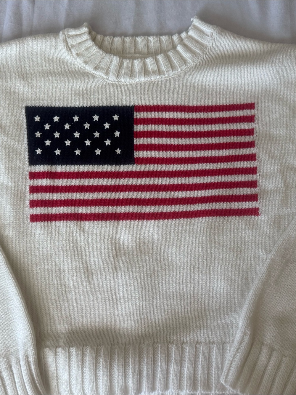 moon & madison White Crewneck Sweater with Flag Intarsia